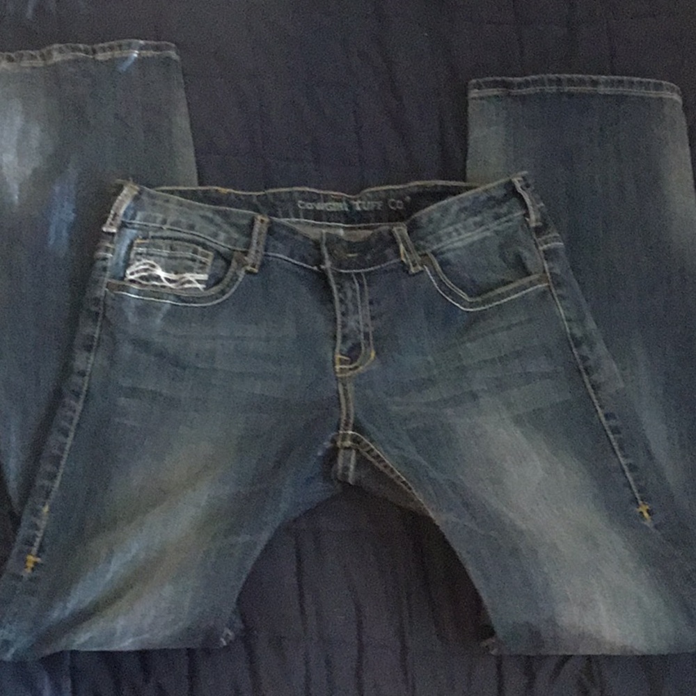 Cowgirl Tuff Women’s “Don’t Fence Me In “Boot Cut  TALL GIRL Blue Jeans
